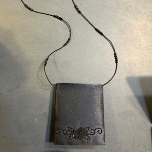 jessica mcclintock black purse